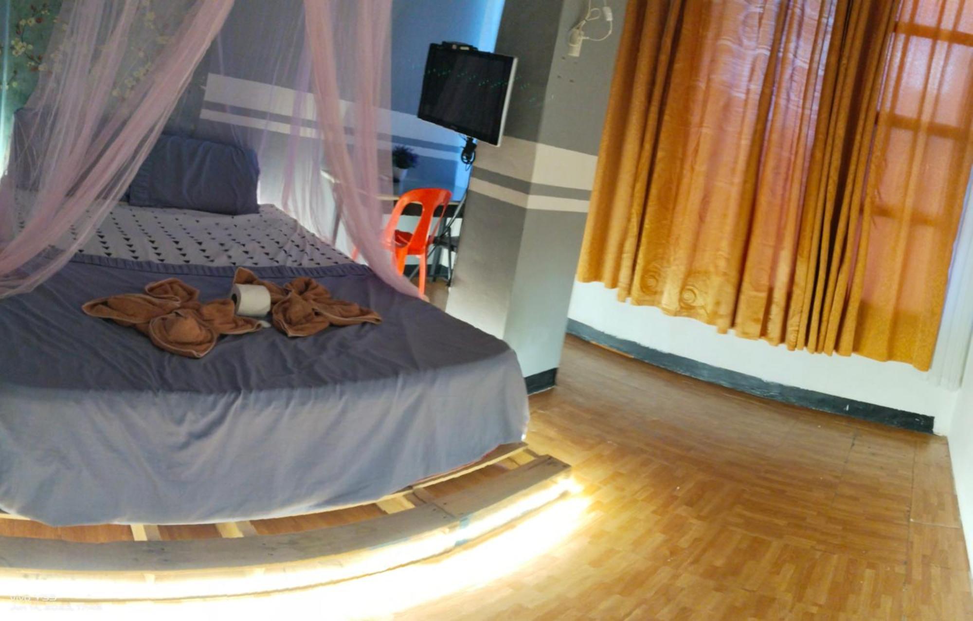 Napsule Suites Davao Luaran gambar
